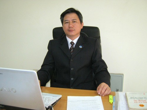Luật sư Triệu Trung Dũng trao đổi với phóng viên Báo điện tử Giáo dục Việt Nam